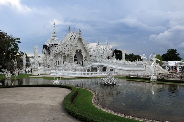 Le temple blanc près de Chiang Rai - l'autre ailleurs, une autre idée du voyage