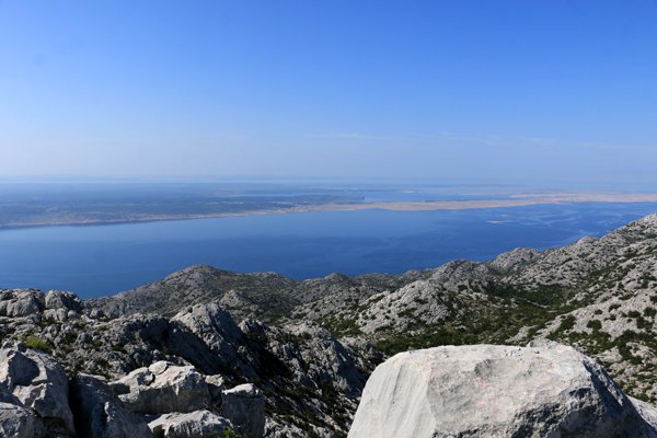 depuis le pic de Zoljin dans le parc national de Paklenica - l'autre ailleurs en Croatie, une autre idée du voyage