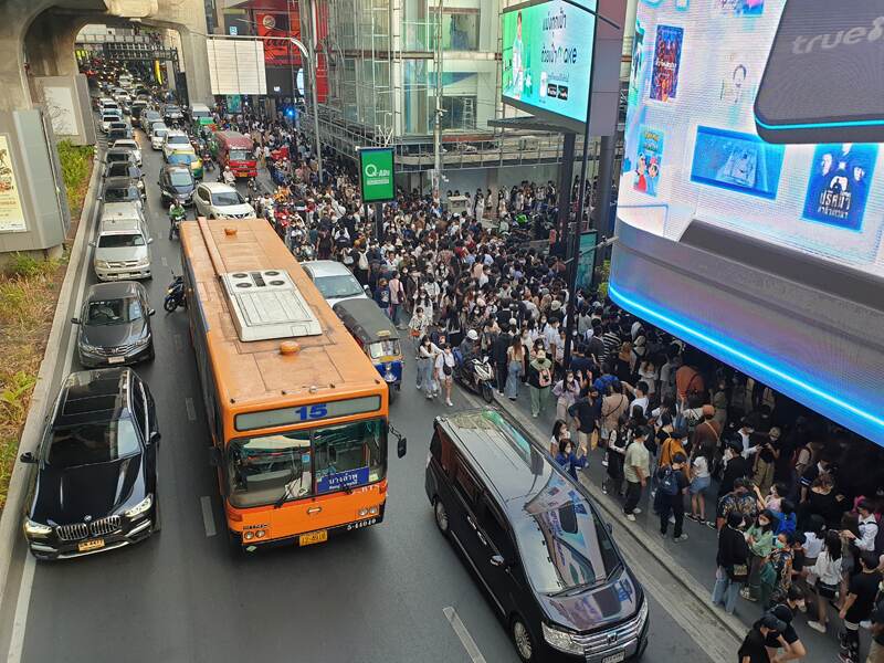 traffic mbk center bangkok 165036