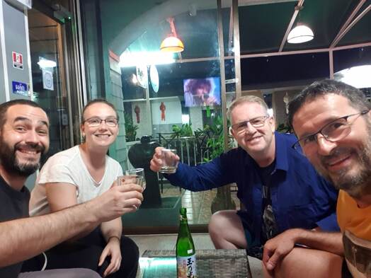 derniere soiree a chiang mai apero avec marie et antoine et ryan