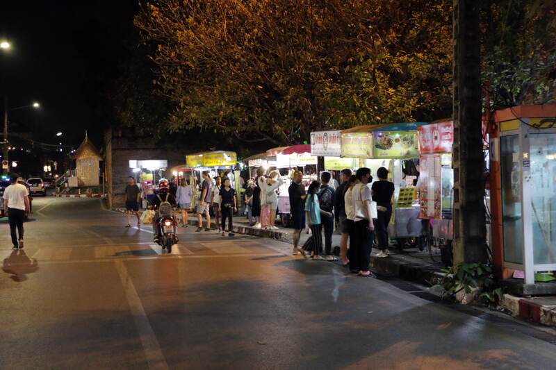 street food de nuit a chiang mai