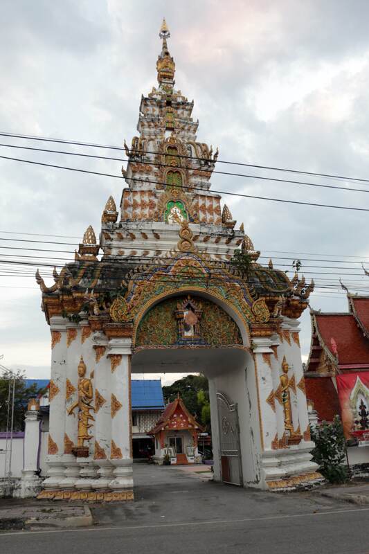 temple de wat si umong kham a phayao 4089