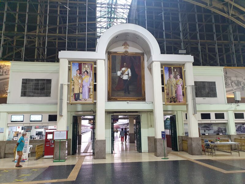 la gare ferroviaire de bangkok hua lamphong 1