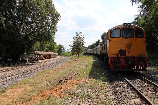 train kanachanaburi nam tok 8168