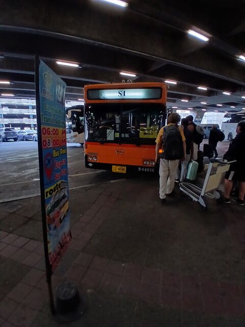 bus s1 aeroport centre 162748