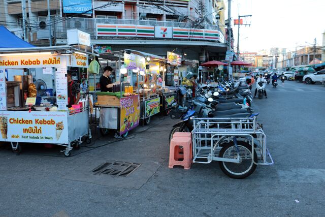 night market hua hin 9332