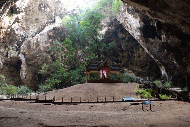 phrayanakhon cave hua hin 9240