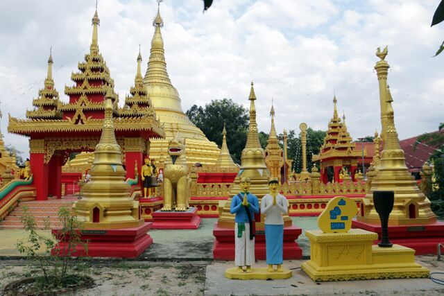 Shwedagon Replica Pagoda khlong hae 9786