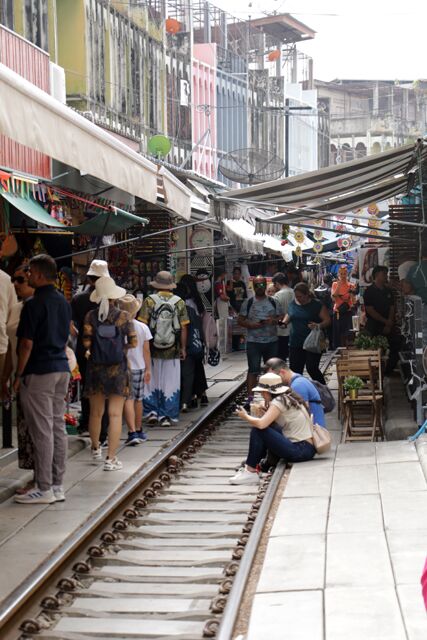 Maeklong station Ratchaburi 9996