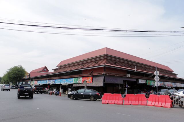 halle marché de nuit ratchaburi 0053