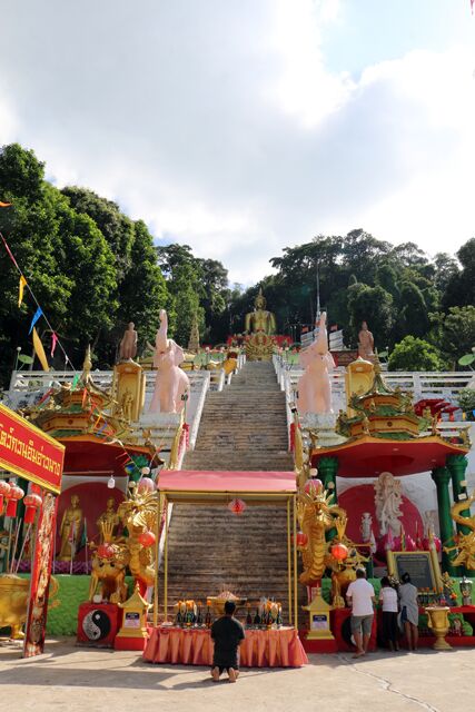 Wat Phu Khao Phra Maha Phothisat Krabi 0209