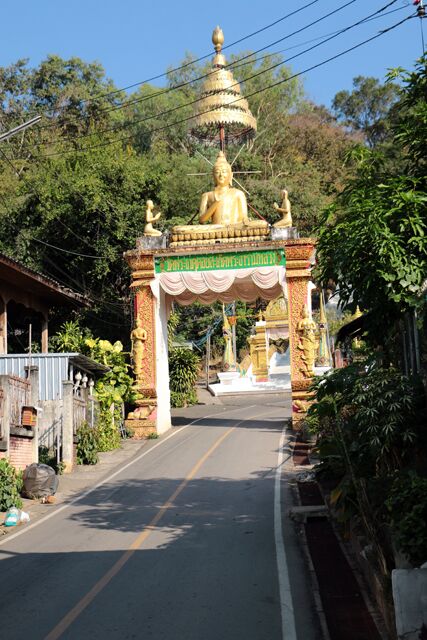 Wat Phrathat Doi Saket Chiang Mai 0471